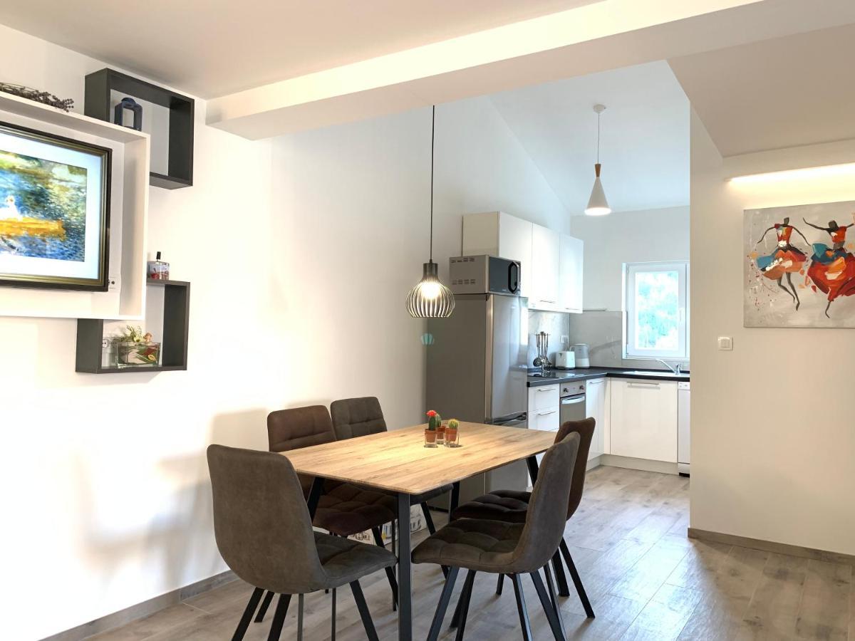 Sunrise Luxury Apartments - U2Adria Dugi Rat Eksteriør bilde